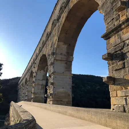 Studio Havre De Paix Au Pont Du Gard Piscine Et Jacuzzi Chez Valerie Payre Vers Pont du Gard Exterior photo