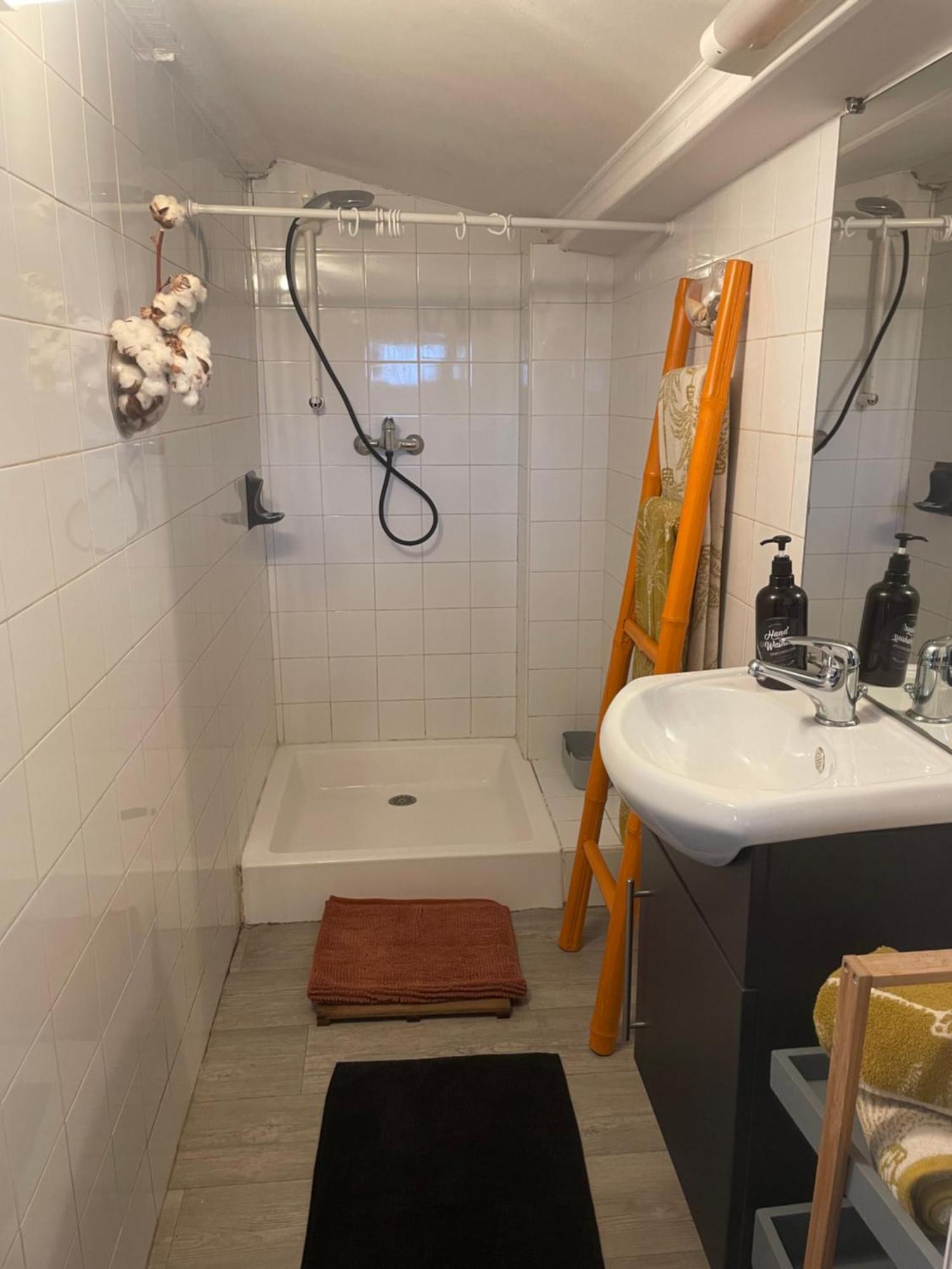 Havre De Paix Au Pont Du Gard Piscine Et Jacuzzi Chez Valerie Payre Holiday home Vers Pont du Gard